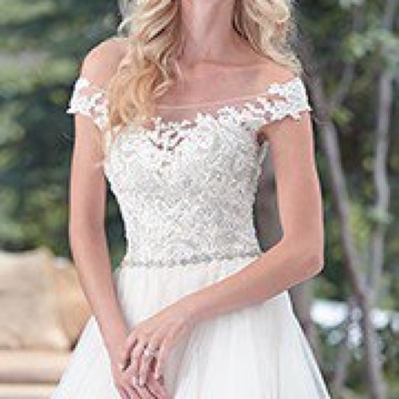Maggie Sottero Montgomery Wedding Dress - Picture 3 of 3